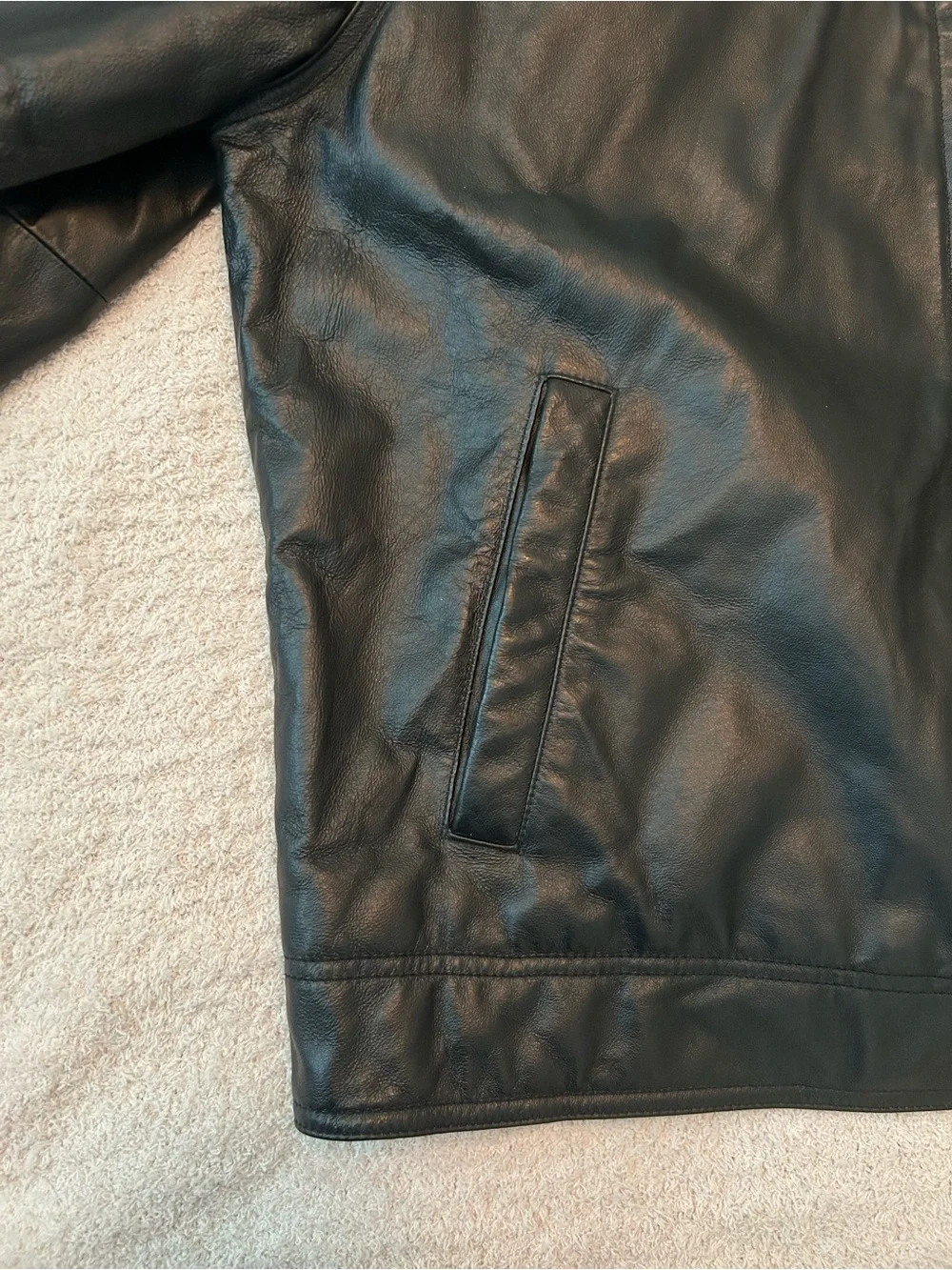 Men’s St John’s Bay vintage genuine leather black bomber jacket- Size Large
